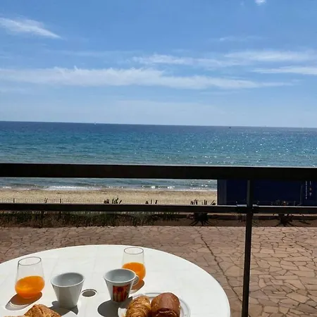 Residence Belle Vue - Chambre 45 * Cavalaire-sur-Mer